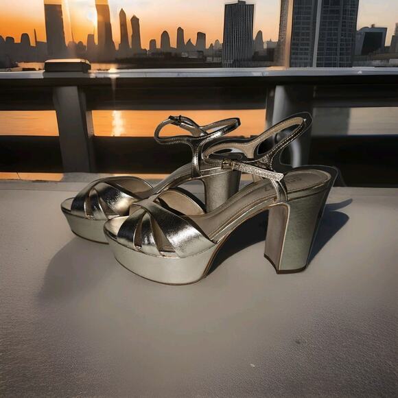 SCHUTZ Shoes - New! Schutz KEEFA Metallic Gold Leather Platform Sandal Size 8B $158